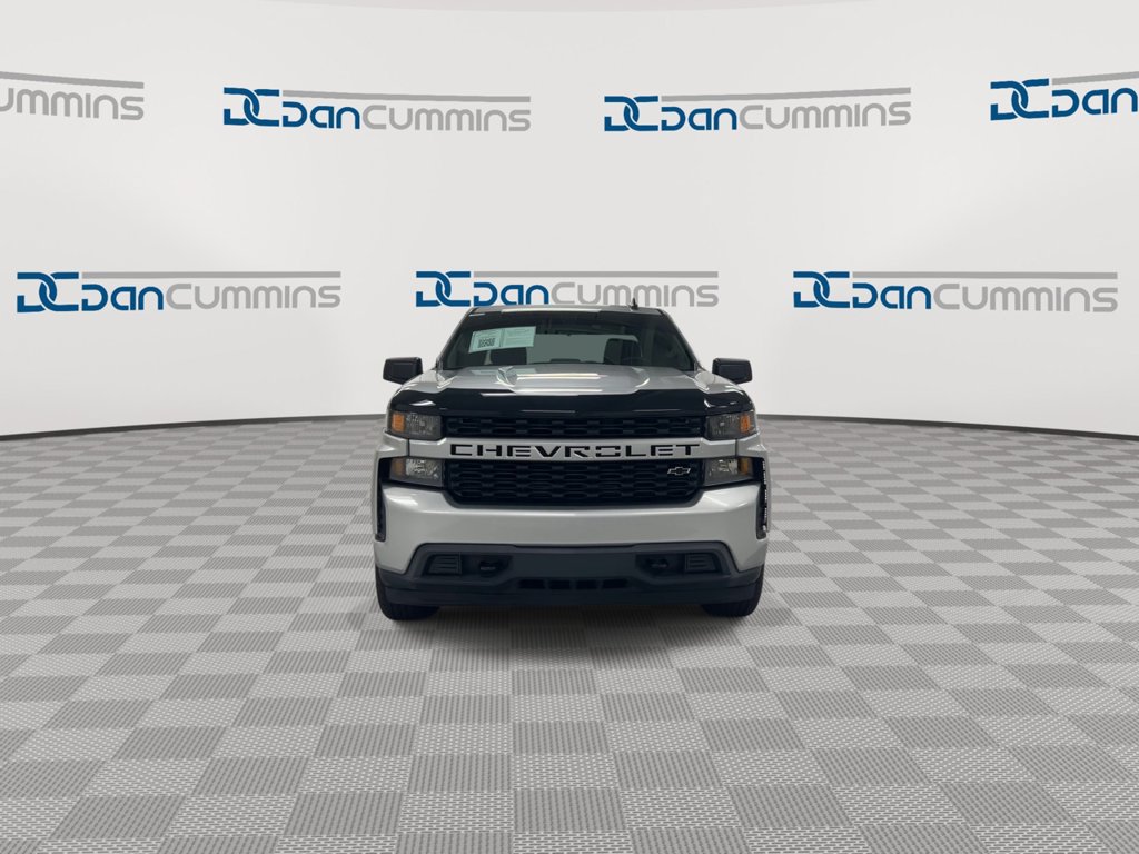 Used 2020 Chevrolet Silverado 1500 Custom w/ Custom Value Package AWD/4WD image 3