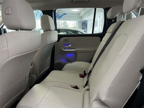 New 2026 Mercedes-Benz GLB 250 4MATIC image 11