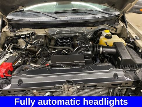 Used 2014 Ford F150 XLT w/ XLT Chrome Package image 11