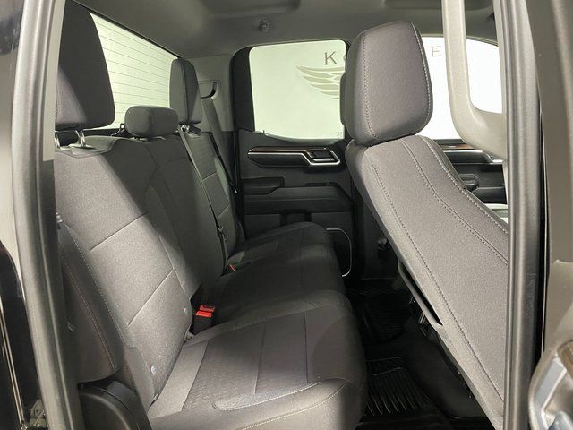 Used 2023 Chevrolet Silverado 1500 RST w/ Z71 Off-Road Package AWD/4WD image 21