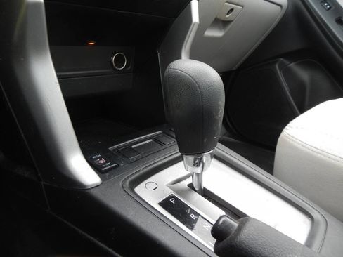 Used 2015 Subaru Forester 2.5i Premium w/ All-Weather Package image 40