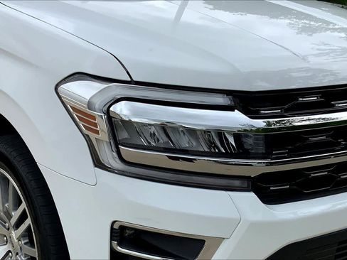 Used 2024 Ford Expedition Max Limited image 27