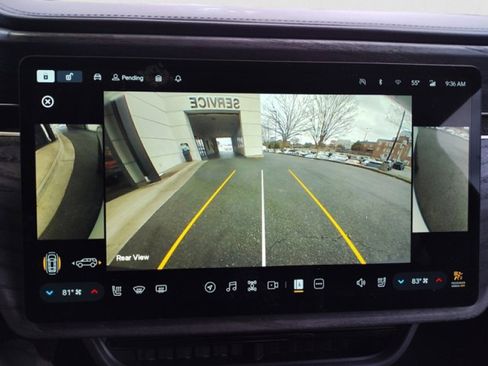 Used 2023 Rivian R1S Adventure image 17