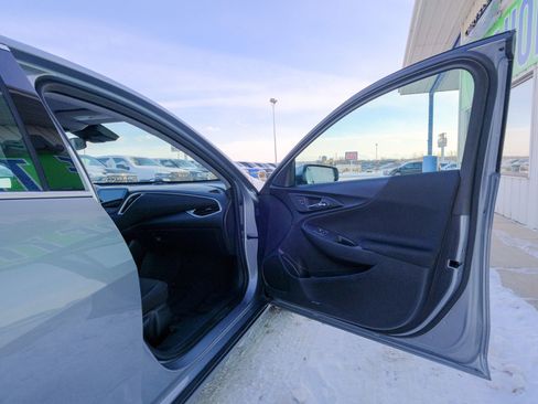 Used 2024 Chevrolet Malibu LT image 16