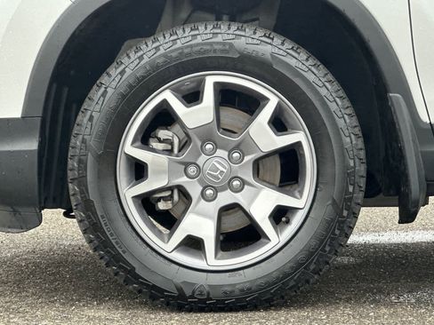 Certified 2022 Honda Passport TrailSport image 32