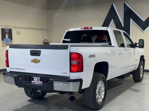 Used 2013 Chevrolet Silverado 2500 LTZ w/ LTZ Plus Package AWD/4WD image 4