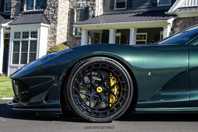 Used 2021 Ferrari 812 GTS RWD image 3