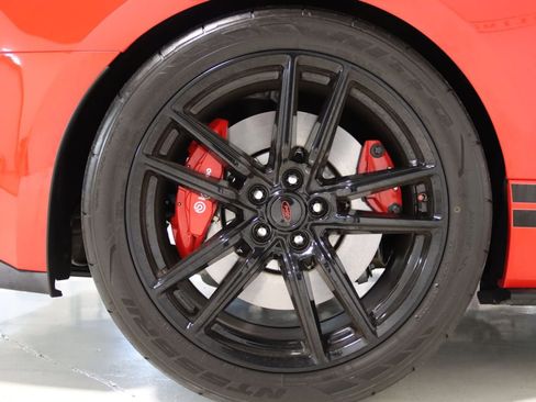 Used 2020 Ford Mustang Shelby GT500 w/ Technology Package RWD image 96