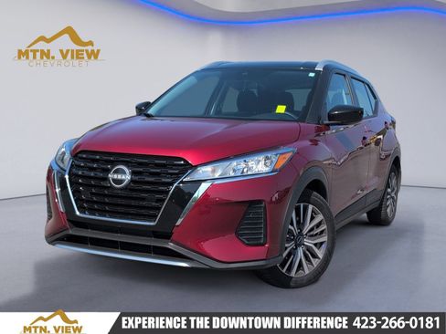 Used 2024 Nissan Kicks SV FWD image 1