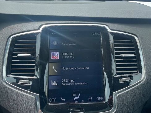 Used 2018 Volvo XC90 T6 Momentum w/ Momentum Plus Package AWD/4WD image 22