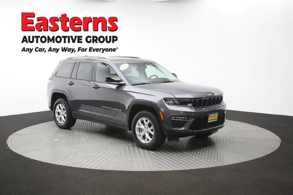 Used 2023 Jeep Grand Cherokee Limited AWD/4WD image 53