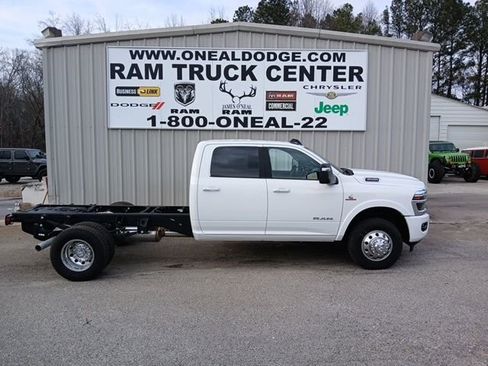 New 2026 RAM 3500 Big Horn w/ Laramie Trim Package AWD/4WD image 2