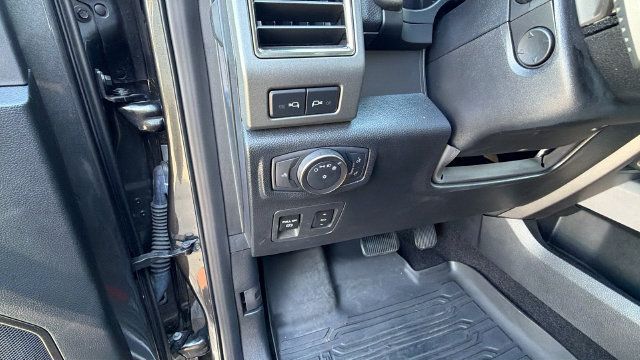 Used 2019 Ford F150 Raptor w/ Equipment Group 802A Luxury AWD/4WD image 30