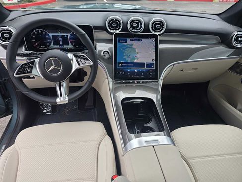 Used 2026 Mercedes-Benz GLC 300 4MATIC image 23