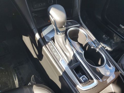 Used 2022 Chevrolet Equinox Premier image 28