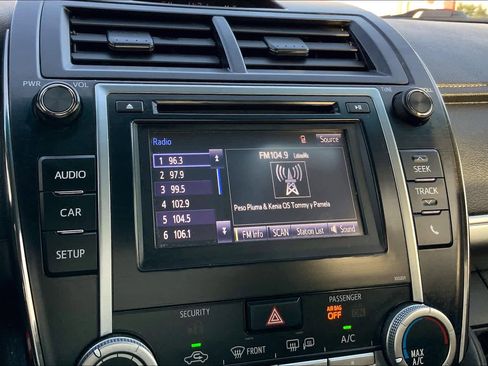 Used 2014 Toyota Camry SE FWD image 32