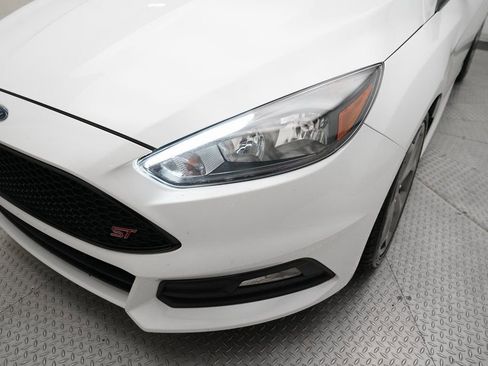 Used 2018 Ford Focus ST image 22