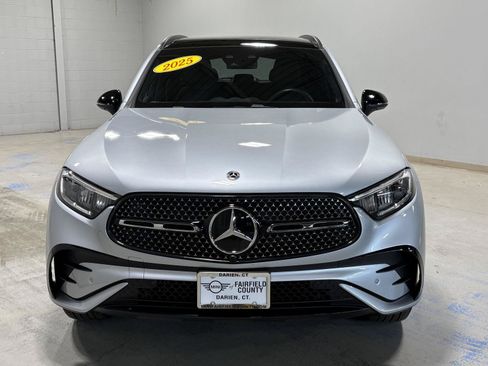 Used 2025 Mercedes-Benz GLC 350e 4MATIC image 10