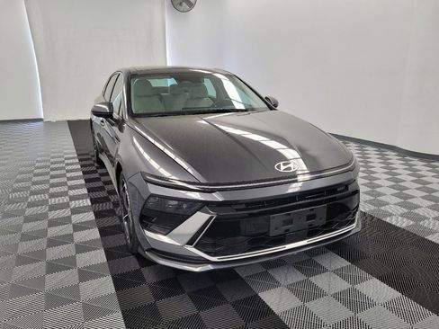 Used 2024 Hyundai Sonata SEL w/ Convenience Package image 14