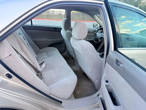 Used 2003 Toyota Camry LE FWD image 12
