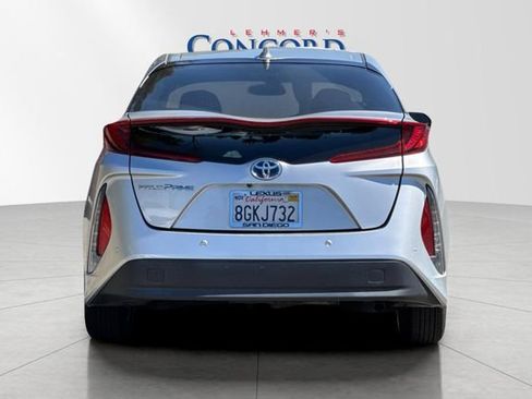 Used 2018 Toyota Prius Prime Advanced FWD image 5