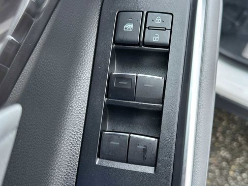 Used 2021 Toyota Highlander Platinum image 22