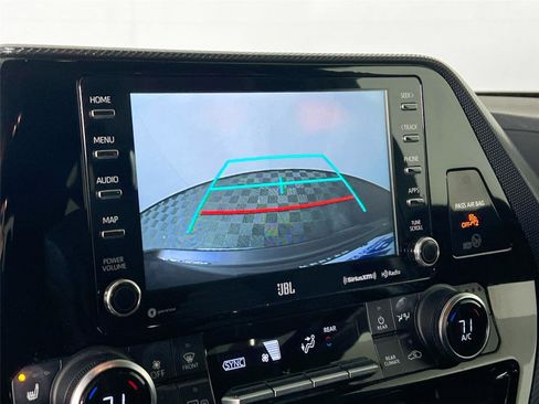 Used 2021 Toyota Highlander XSE image 14