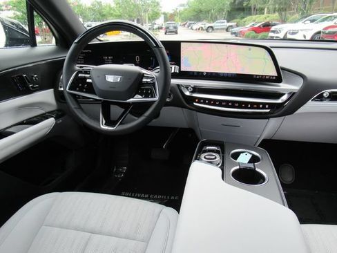 Certified 2024 Cadillac Lyriq Luxury RWD image 15