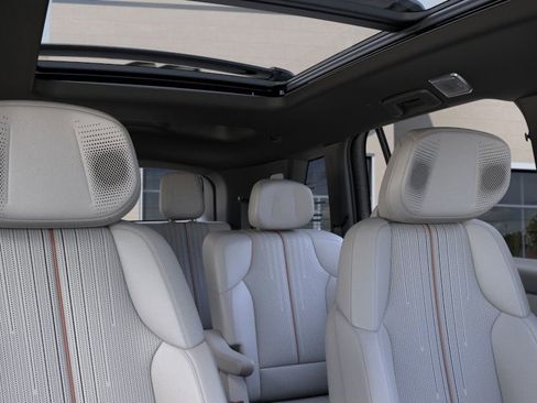 New 2026 Cadillac Vistiq Sport image 24