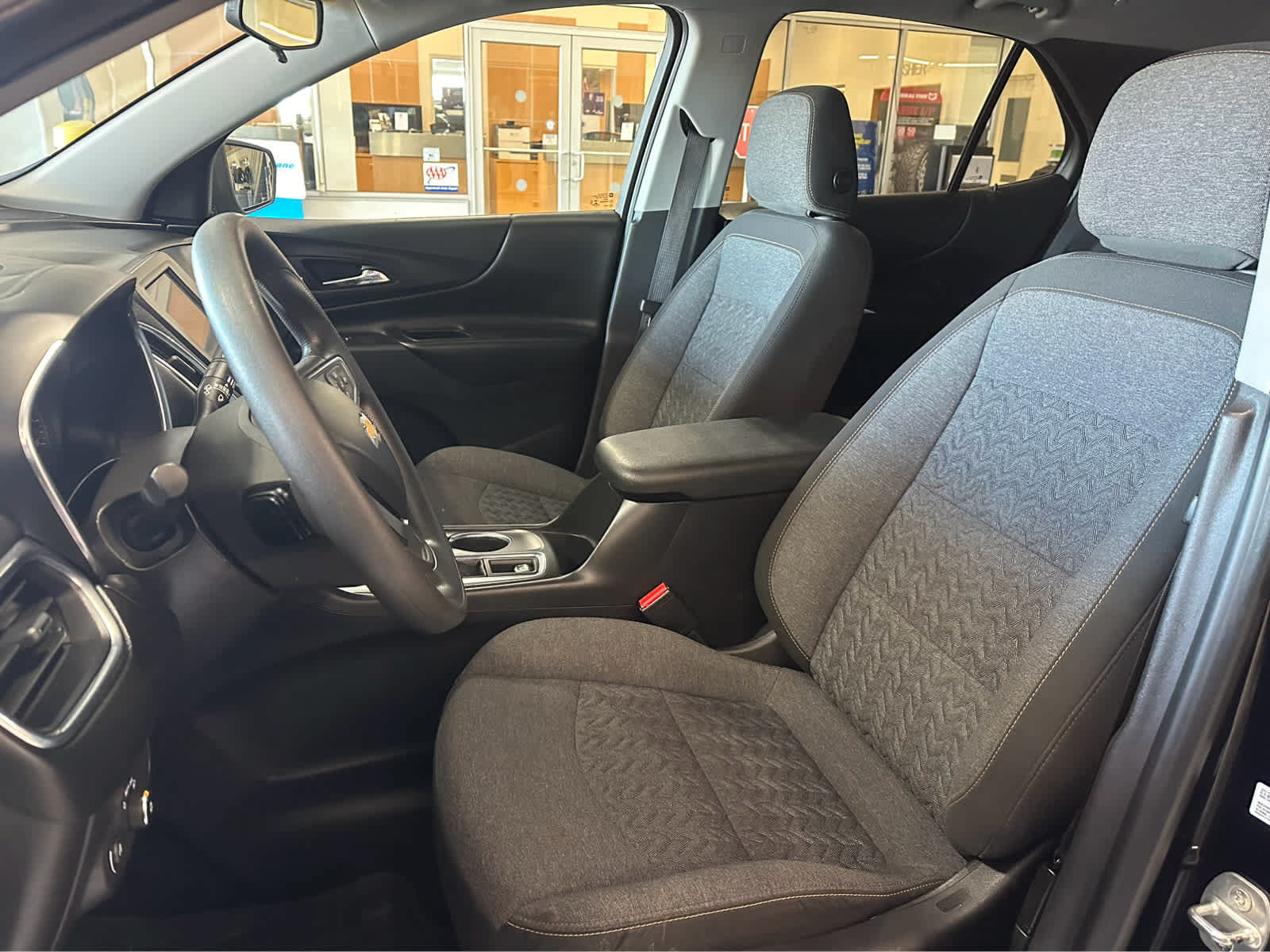 Used 2022 Chevrolet Equinox LT AWD/4WD image 29
