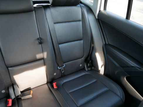 Used 2016 Volkswagen Tiguan S image 14