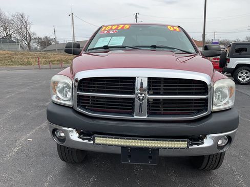 Used 2009 Dodge Ram 2500 Truck SXT image 7