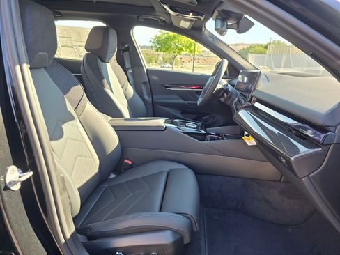 New 2026 BMW i5 M60 w/ Executive Package AWD/4WD image 14