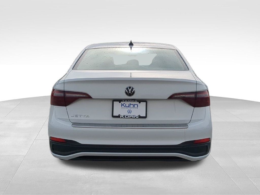 Certified 2024 Volkswagen Jetta S FWD image 5