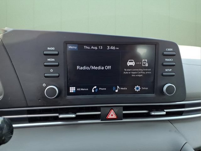 Used 2025 Hyundai Elantra SE FWD image 25