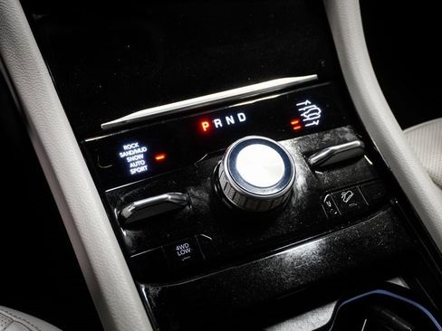 Certified 2022 Jeep Grand Cherokee L Overland w/ MOPAR Finishing Package image 34