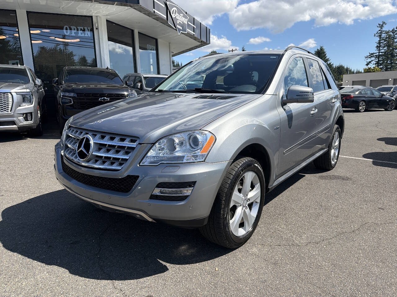 Used 2011 Mercedes-Benz ML 350 BlueTEC 4MATIC image 1
