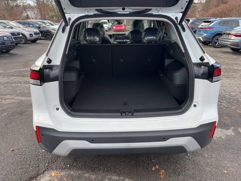 New 2026 Volkswagen Tiguan SE AWD/4WD image 11