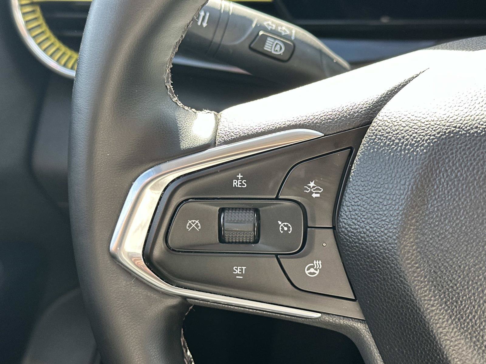Used 2025 Chevrolet Trax ACTIV w/ Driver Confidence Package FWD image 21