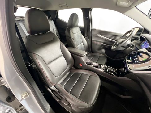 Used 2023 Chevrolet Bolt EUV LT w/ Convenience Package image 30