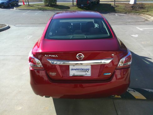 Used 2013 Nissan Altima 2.5 S image 14