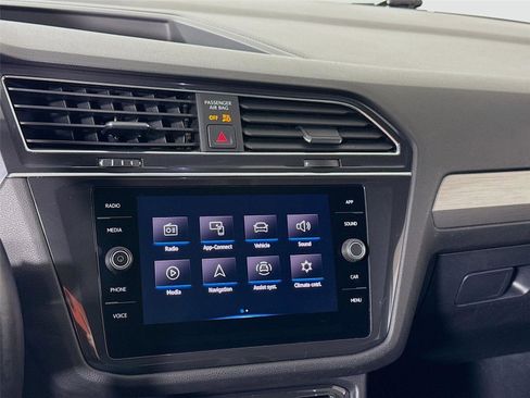 Used 2021 Volkswagen Tiguan SE R-Line w/ 3rd Row Seat Package image 8