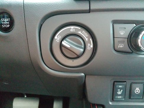 New 2026 Nissan Frontier PRO-4X w/ Pro-4x Convenience Package AWD/4WD image 36