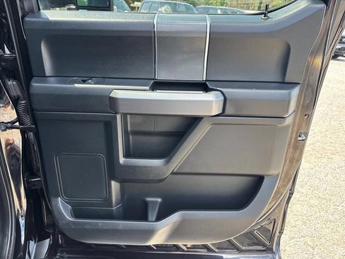 Used 2019 Ford F150 XLT w/ Equipment Group 302A Luxury AWD/4WD image 16