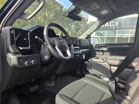New 2026 GMC Sierra 1500 Elevation image 17