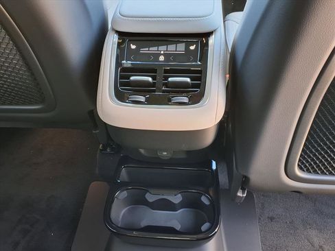 New 2026 Volvo XC90 B5 Plus image 11