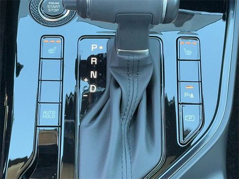 Certified 2025 Kia Niro EX Touring image 21