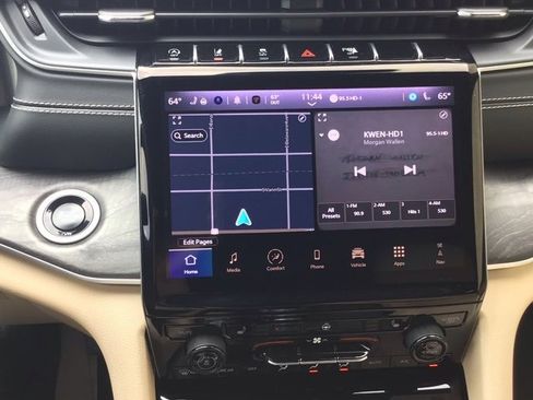 Used 2024 Jeep Grand Cherokee Limited image 12