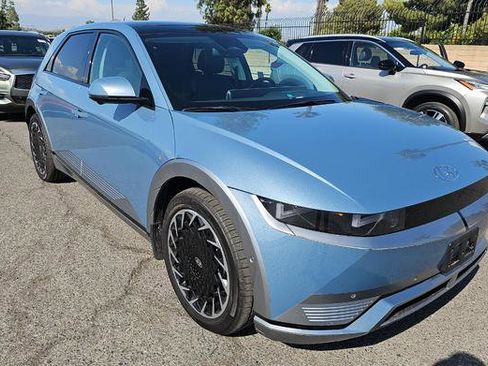 Used 2024 Hyundai Ioniq 5 Limited image 2