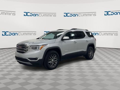 Used 2017 GMC Acadia SLT AWD/4WD image 4